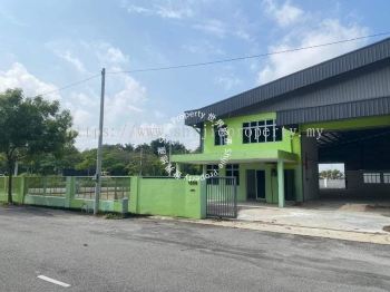 [FOR RENT] 1.5 Storey Semi-Detached Factory Corner Unit At Taman Industri Impian Indah, Alma