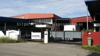 [FOR RENT] 1.5 Storey Semi-Detached Factory At Taman Industri Beringin, Juru