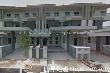 [FOR SALE] 3 Storey Terrace House At Taman Naluri Ria, Seberang Jaya