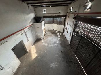 [FOR RENT] 1.5 Storey Light Industrial Factory End Unit At Kawasan Industri Ringan Usahajaya, Permatang Tinggi