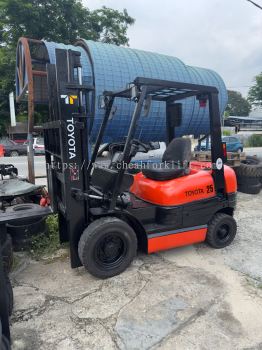 Toyota 6 Series 2.5 Ton Diesel Forklift (Used)