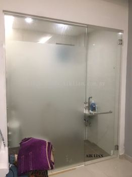 FROSTED GLASS SHOWER SCREEN WORKS | FROSTED GLASS SHOWER SCREENS | FOLDING SHOWER SCREENS klang,setia alam,shah alam,cyberjaya,damansara,petaling jaya,bentong,dengkil,banting,jenjarom,subang