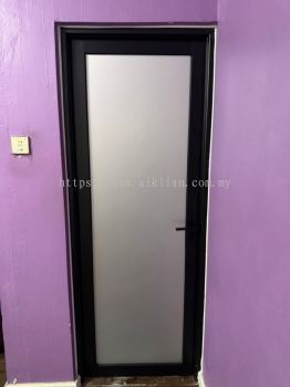 swing door