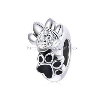 SCC1846 Black and White Paw Print Spacer Charm