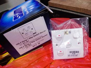 SUM PC-351/10A 5 GANG 1 WAY SWITCH SOCKET (SMALL BUTTON)