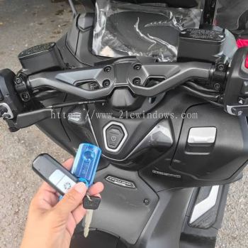 Yamaha TMAX Teah MAX 560