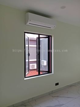 Multipoint Casement Window