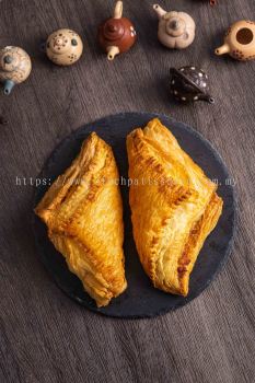 Potato Rendang Curry Puff