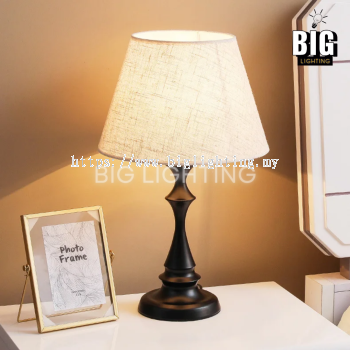 Desk/Study Table Light Modern White Small Desk Lamp with Wide Flare Fabric Shade