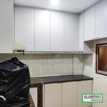 Kitchen Cabinet at Taman Kinrara, Puchong