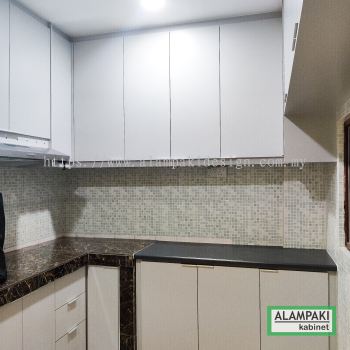 Kitchen Cabinet at Taman Kinrara, Puchong