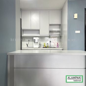 Kabinet Dapur Pulau di Taman Puchong Prima, Puchong