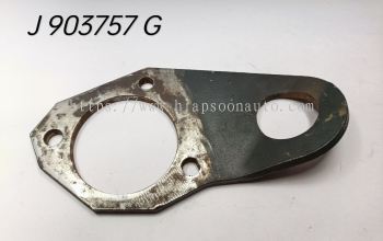 J 903757  BRACKET   (CNH)