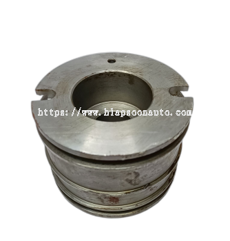 189657A1 CYLINDER  PISTON -580L  BOOM   (TL) FOR BACKHOE