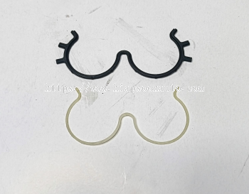 111595 A1  RETAINER