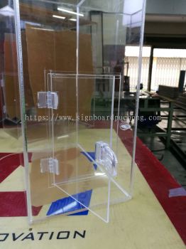 Acrylic tender Box