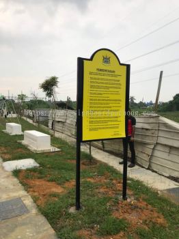 Direction Signboard road sign at pandamaran klang