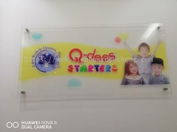 Q-dees starters Acrylic poster frame at bukit tinggi klang