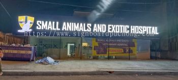 Small Animals And Exotic Aluminium Ceiling Trim Base With 3D LED Frontlit Lettering Logo Signage At Bangsar Kuala Lumpur 