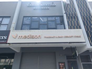 MEDISON STAINLESS STEEL ROSE GOLD BACKLIT LETTERING WITH ACP BASE SIGNAGE AT KAJANG JADE HILL