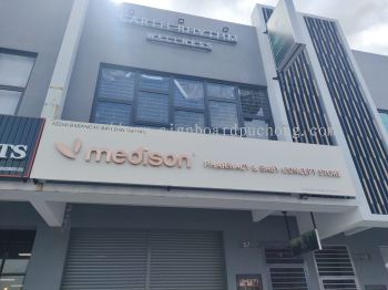 MEDISON STAINLESS STEEL ROSE GOLD BACKLIT LETTERING WITH ACP BASE SIGNAGE AT KAJANG JADE HILL