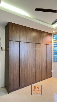Wardrobe In Swing Open Door 