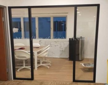 Shopfront Glass Contractor Puncak Alam | 玻璃承包商 Puncak Alam