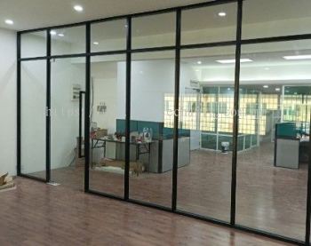 Shopfront Glass Contractor Sunway | 玻璃承包商 Sunway