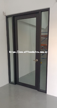 Shopfront Glass Contractor Puchong | 玻璃承包商 Puchong