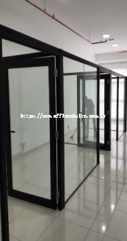 Shopfront Glass Contractor Petaling Jaya | 玻璃承包商 Petaling Jaya