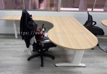 Commercial Desk Pahang  Meja Komersial Pahang  商用办公桌 Pahang
