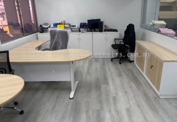 Commercial Desk Perak  Meja Komersial Perak  商用办公桌 Perak