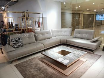 Verano Sofa( Showroom unit )