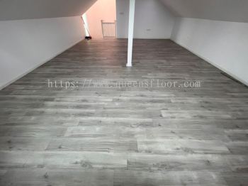 Queensfloor Laminated Wood Flooring (Elite) 0131-04