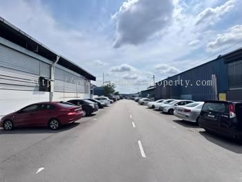 Taman Universiti, Jalan Perdagangan, Skudai @1.5 Storey Terrace Factory FOR SALE