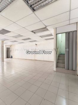 Taman Johor Jaya , Jalan Rosmerah @ 3 Storey Shoplot FOR RENT