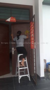 Cleaning Main Door at Kota Damansara, PJ