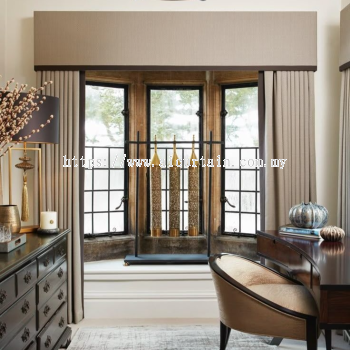 Langsir Drapery Elegan Dengan Pelmet Upholstered Untuk Rumah Moden