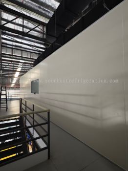 Install Pir Sandwich Panel Processing Room