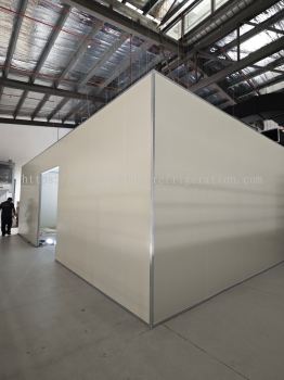 Install Pir Sandwich Panel Processing Room