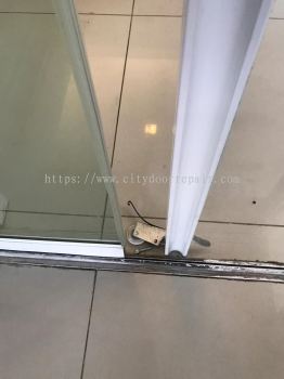 Glass Sliding Door Roller Repair