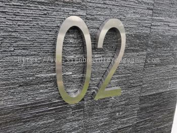 HOUSE NUMBER PLATE OUTDOOR 3D STAINLESS STEEL BOX UP LETTERING WITHOUT LIGHT SIGNBOARD SIGNAGE AT INDERA MAHKOTA PAHANG MALAYSIA