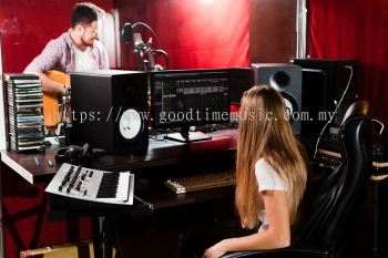 Graded Music Production Class (Rockschool)