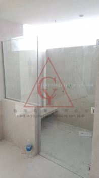Stainless Steel Fixed Shower Screen (Chrome Finish)