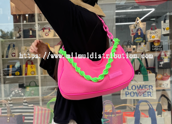 Hot Pink MACARON HONEYCOM BAG [ 3 types of straps included  ] _ September Limited Edition