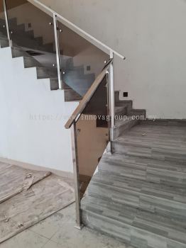 Stainless Steel Handrail with Laminated Glass (Brown)