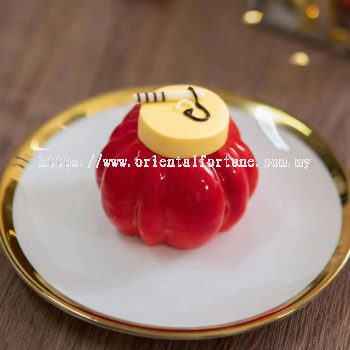 Lantern & Festoon Mousse Cake