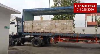 LORI PINDAH RUMAH PARIT JAWA