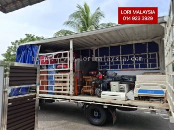 LORRY 5 TON