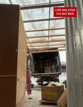 LORI BUANG BARANG BERANANG